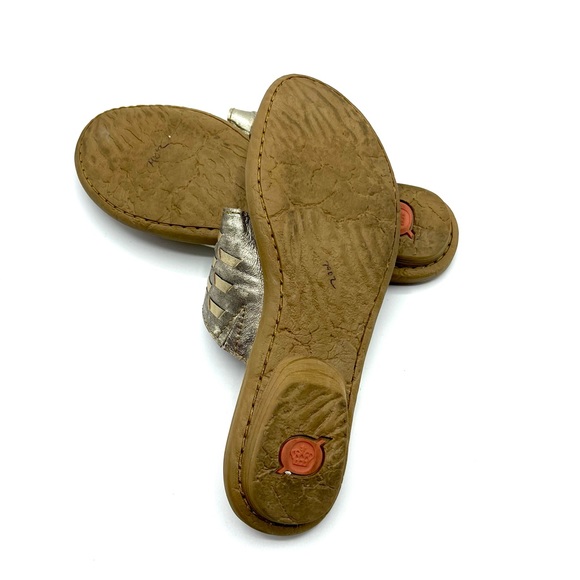 Born Metallic Toe Loop Sandals - Picture 9 of 10